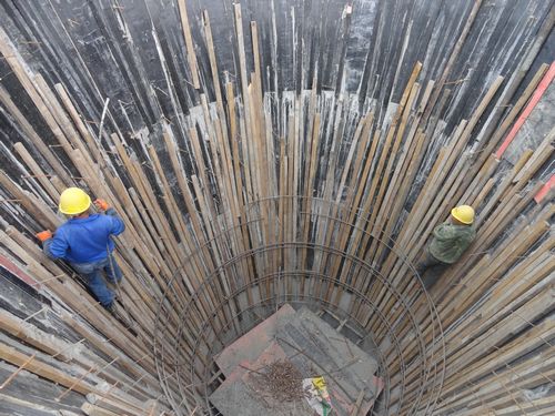 國(guó)慶中秋佳節(jié)勞動(dòng)美圖紛呈