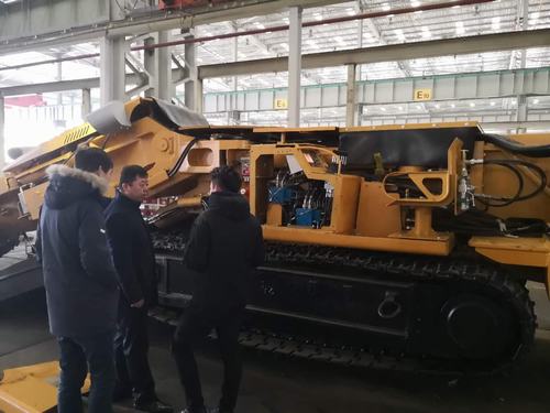 設(shè)備租賃中心嚴(yán)把掘進(jìn)機(jī)大修驗(yàn)收關(guān)