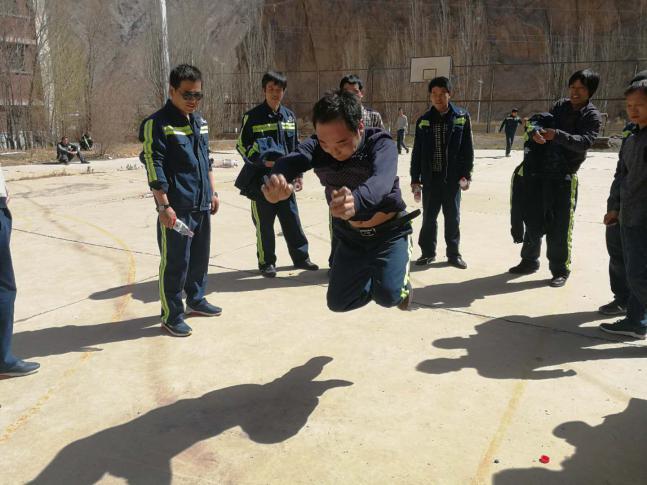 機電安裝公司酒鋼項目部業(yè)余生活“火起來”