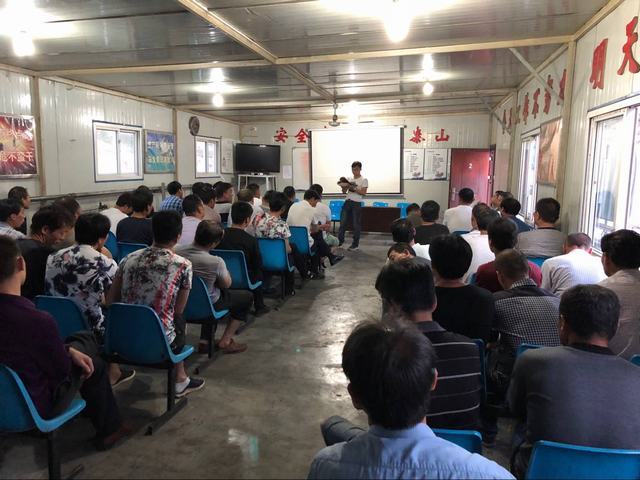 掘進公司北翼項目部加強安全培訓(xùn)筑牢“掘進鐵軍”道路