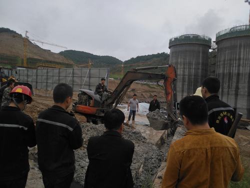 陜煤建設(shè)礦建二公司車村項(xiàng)目部迎戰(zhàn)入汛以來最強(qiáng)降雨