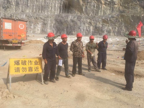 陜煤建設(shè)銅煤公司承建的年產(chǎn)20萬噸固體廢物收集、貯運(yùn)及預(yù)處理項(xiàng)目施工工作高效推進(jìn)