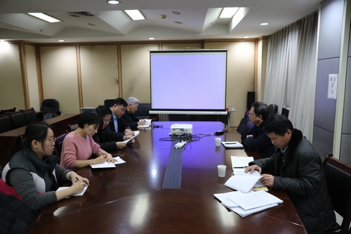 建設(shè)集團(tuán)第二督導(dǎo)組深入路橋分公司對(duì)“講政治、敢擔(dān)當(dāng)、改作風(fēng)”專題教育進(jìn)行督導(dǎo)