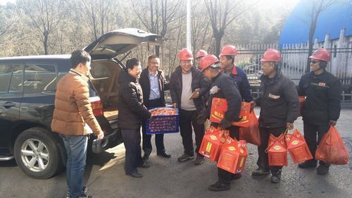 堅守崗位，我們一直在......