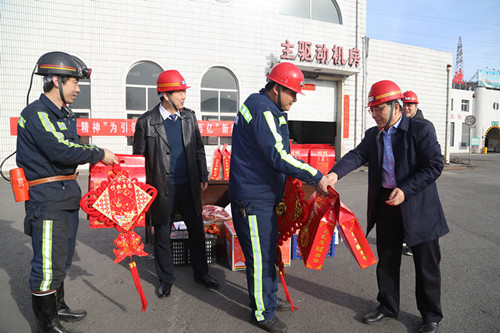 陜煤建設(shè)機(jī)電安裝公司：除夕，我和你一起在施工現(xiàn)場