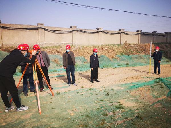 陜煤建設(shè)澄合分公司第十五項(xiàng)目部組織開展測量技能比武競賽活動