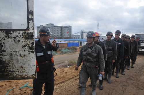 陜煤建設煤礦運營服務分公司：日進尺破50米！掘進鐵軍回歸