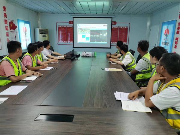 陜煤建設(shè)銅煤公司:第三項(xiàng)目部扎實(shí)開(kāi)展“每周一講”學(xué)習(xí)活動(dòng) 多舉措提高干部職工學(xué)習(xí)勁頭