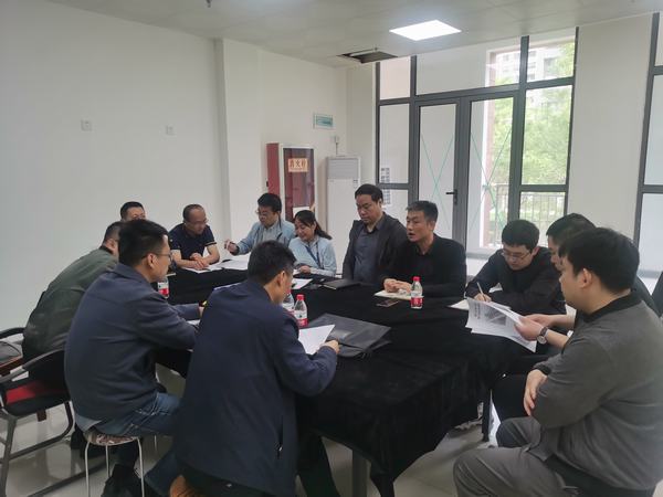 陜煤建設(shè)承建的藍(lán)山水岸項目順利通過竣工驗收