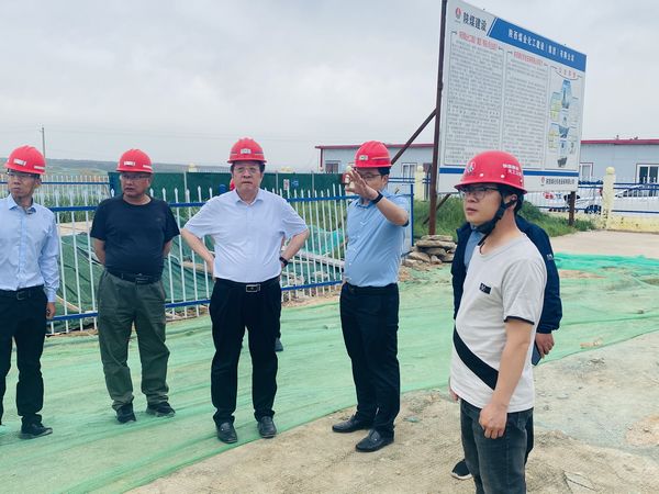 彬長集團黨委書記、董事長白永明蒞臨陜煤建設天工公司施工文家坡礦李家溝風井檢查指導工作