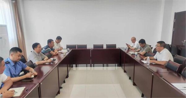 靖神鐵路公司黨委副書記、董事長(zhǎng)陳俊濤蒞臨陜煤建設(shè)路橋分公司靖神鐵路項(xiàng)目召開項(xiàng)目施工推進(jìn)會(huì)