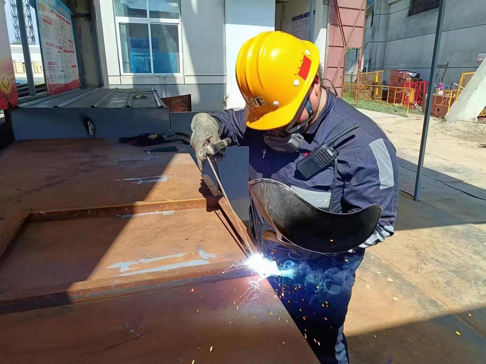 陜煤建設(shè)洗選煤運營公司神渭蒲城運營項目部：“一線奮斗者” 平凡崗位彰顯責(zé)任擔(dān)當(dāng)