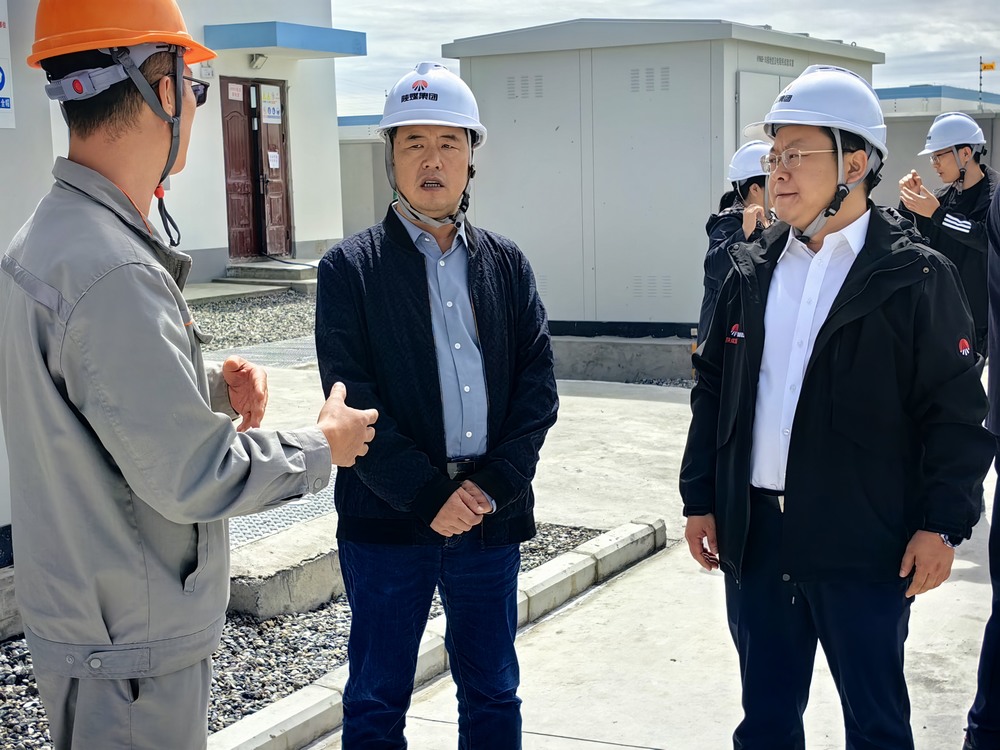 陜煤集團(tuán)安全生產(chǎn)督導(dǎo)組深入天工公司開(kāi)展三季度安全生產(chǎn)大檢查