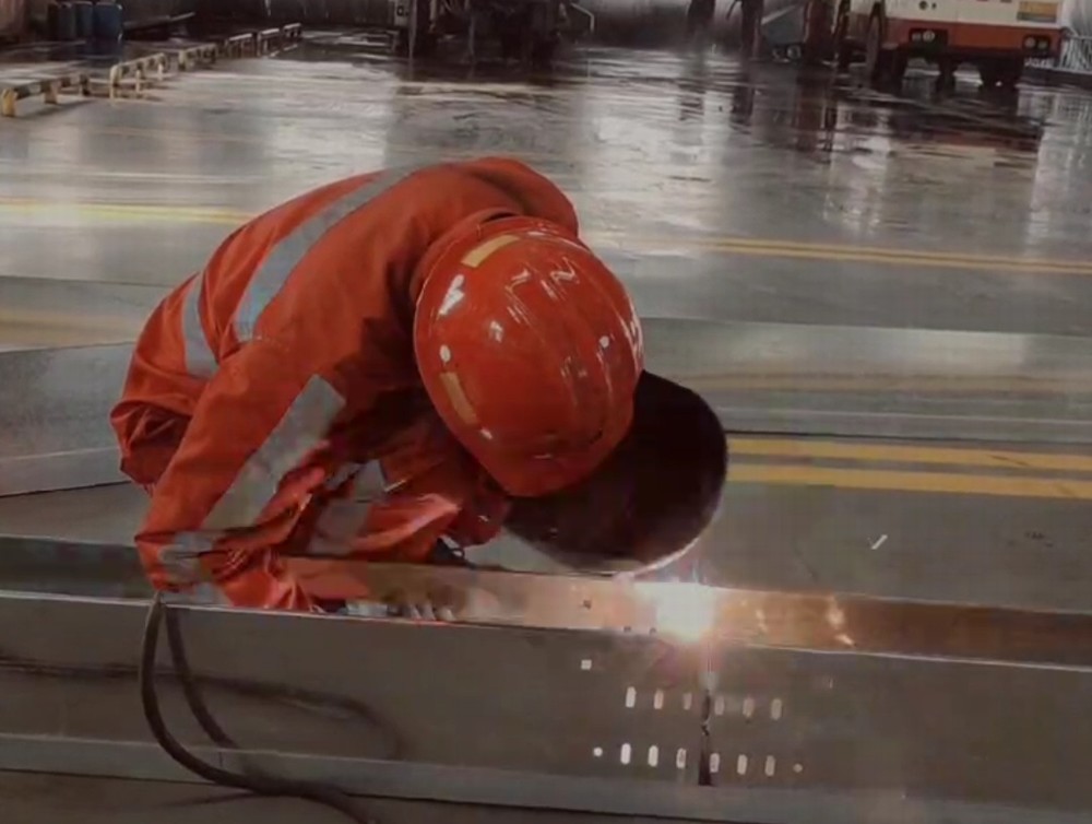 陜煤建設(shè)機(jī)電安裝公司：堅(jiān)守一線我在崗 獻(xiàn)禮國(guó)慶見(jiàn)擔(dān)當(dāng)