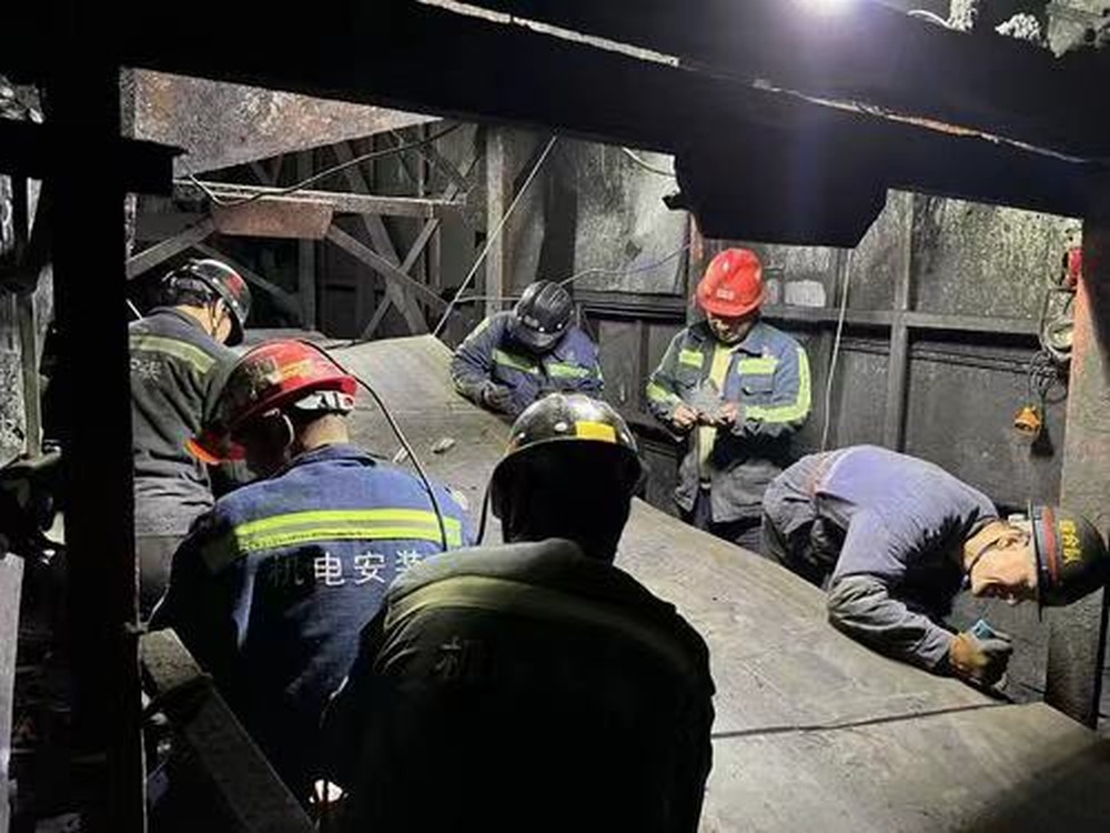 陜煤建設(shè)機電安裝公司建莊項目部：更新?lián)Q“帶”，保礦井安全生產(chǎn)