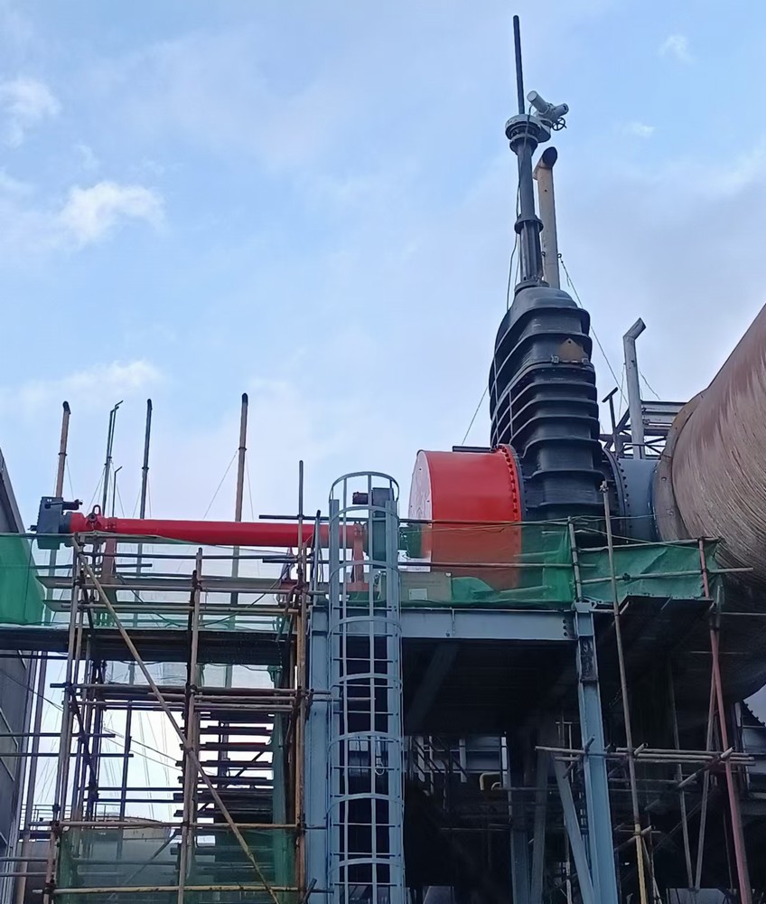 全力以赴！八小時(shí)圓滿完成煤氣管道DN2400帶壓開孔作業(yè)