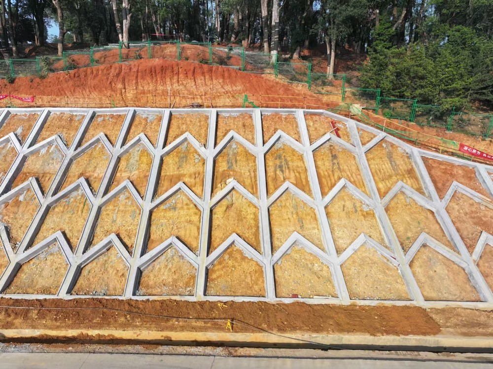 陜煤建設西北分公司：攻堅克難啃“骨頭”、邊坡治理顯成效