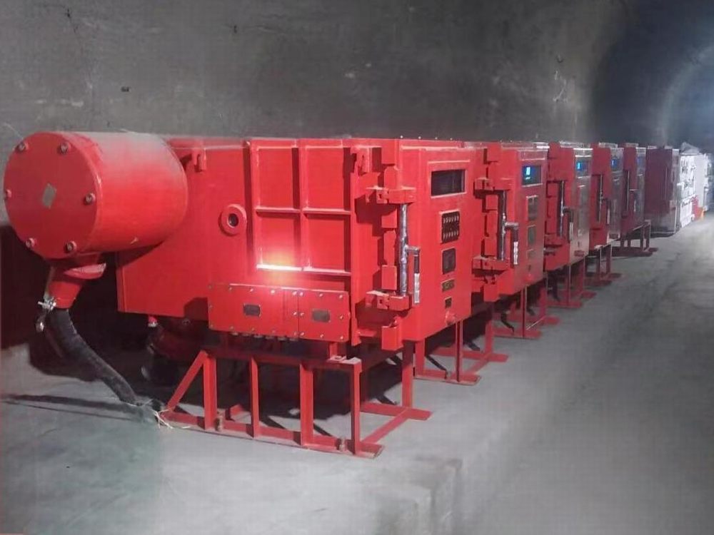 陜煤建設機電安裝公司黃陵項目部膠帶機順利帶煤試運轉