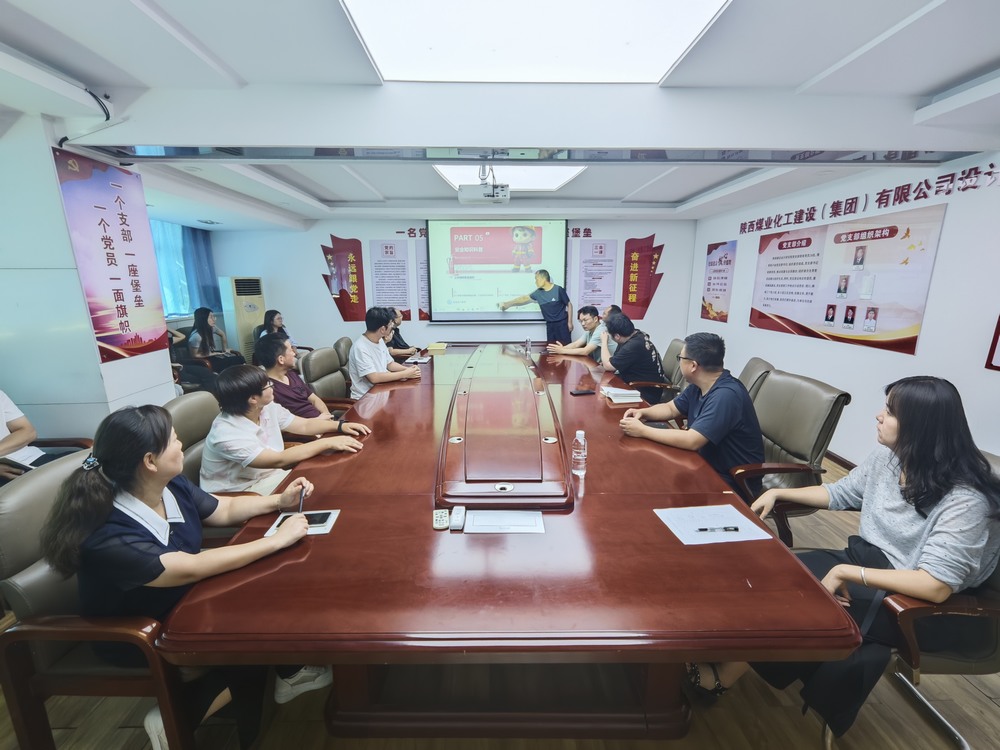 陜煤建設(shè)所屬各單開展“安全咨詢?nèi)铡被顒?dòng)