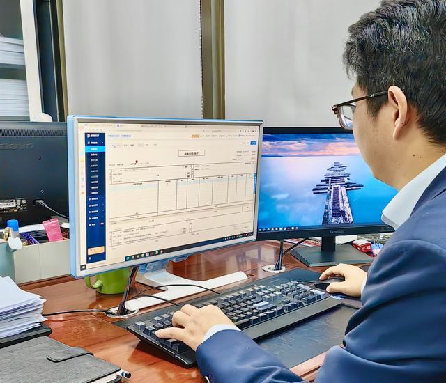 規(guī)尺之內(nèi)，煙火之外