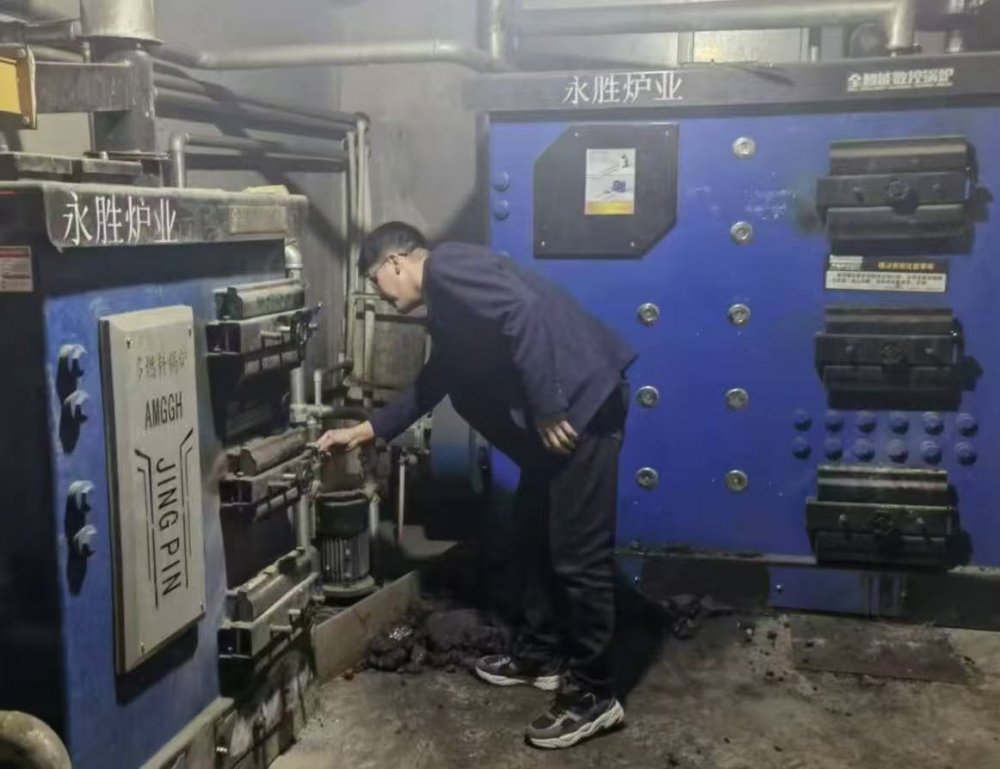 陜煤建設(shè)煤礦運營服務(wù)分公司：情暖寒冬 全力護(hù)航