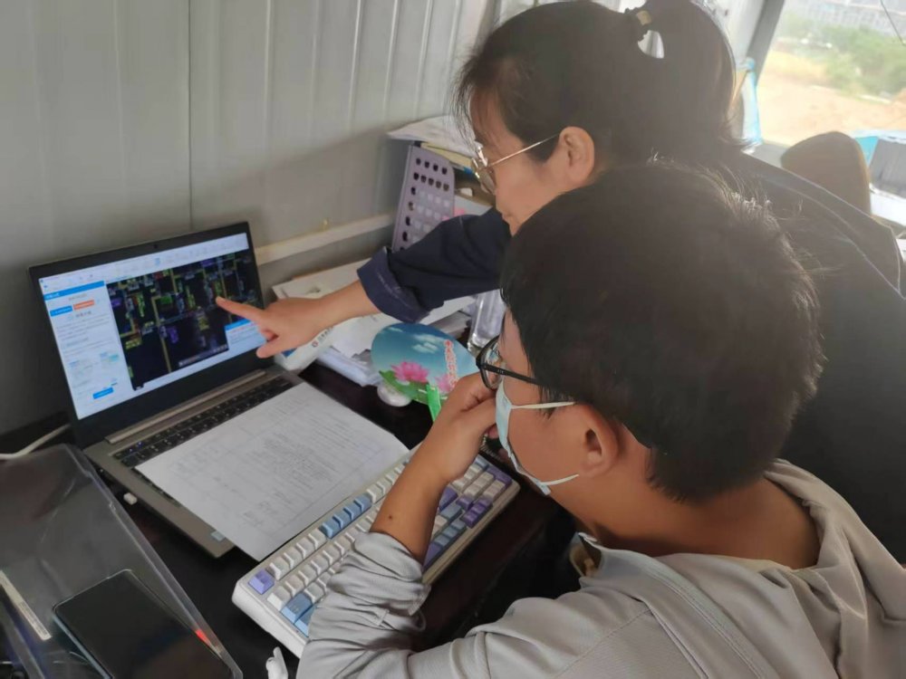 陜煤建設(shè)韓城分公司土建一項目部：巾幗力量綻芳華，鏗鏘玫瑰別樣紅